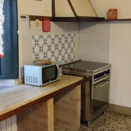 בית נופש Rosmarino Casale *