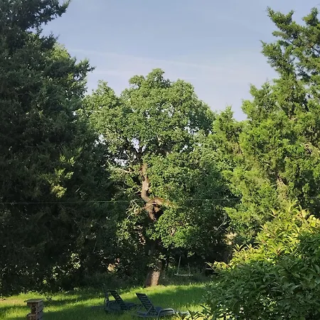 בית נופש Rosmarino Casale *